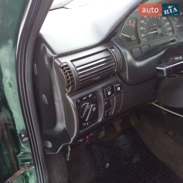 Хетчбек Opel Astra 1996 в Рівному фото 2 Хетчбек Opel Astra 1996 в Рівному