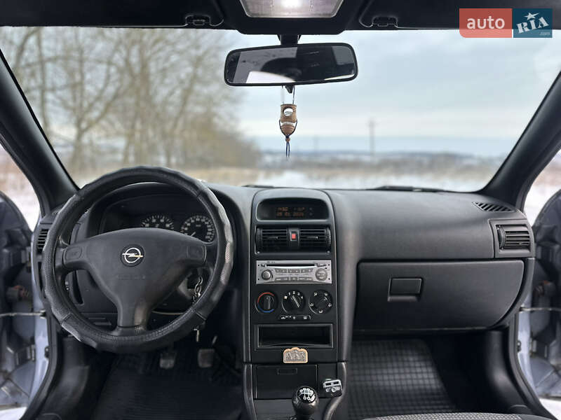 Седан Opel Astra 2008 в Шаргороді фото 2 Седан Opel Astra 2008 в Шаргороді