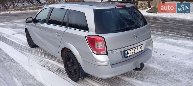 Універсал Opel Astra 2010 в Івано-Франківську фото 3 Універсал Opel Astra 2010 в Івано-Франківську