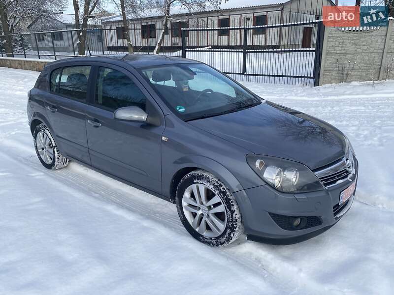 Хэтчбек Opel Astra 2007 в Тальном