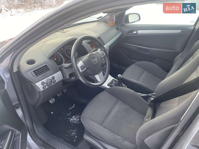 Хэтчбек Opel Astra 2007 в Тальном