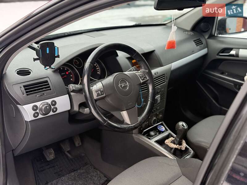 Універсал Opel Astra 2006 в Вінниці