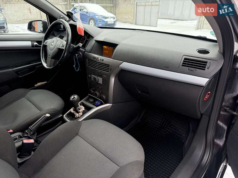 Універсал Opel Astra 2006 в Вінниці