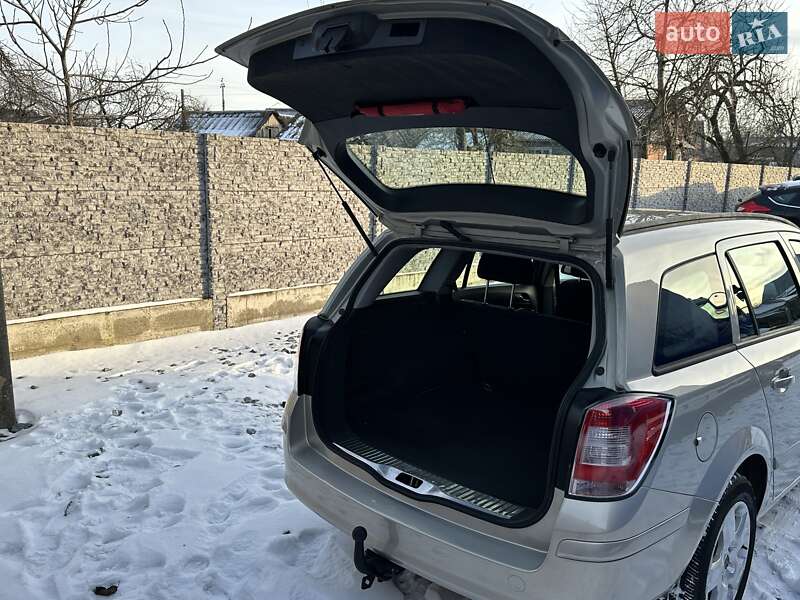 Універсал Opel Astra 2005 в Рівному фото 97 Універсал Opel Astra 2005 в Рівному