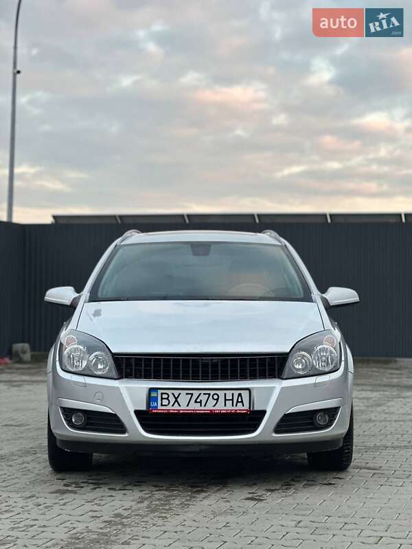 Универсал Opel Astra 2005 в Хмельницком