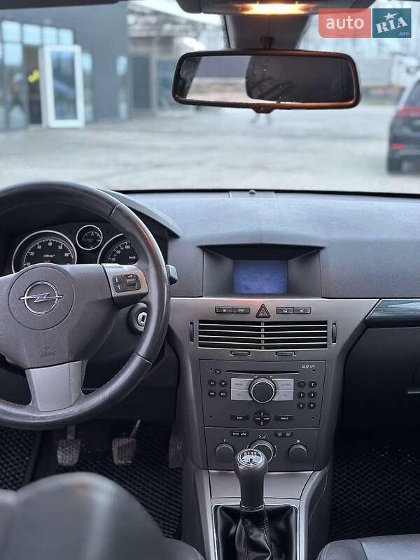 Универсал Opel Astra 2005 в Хмельницком