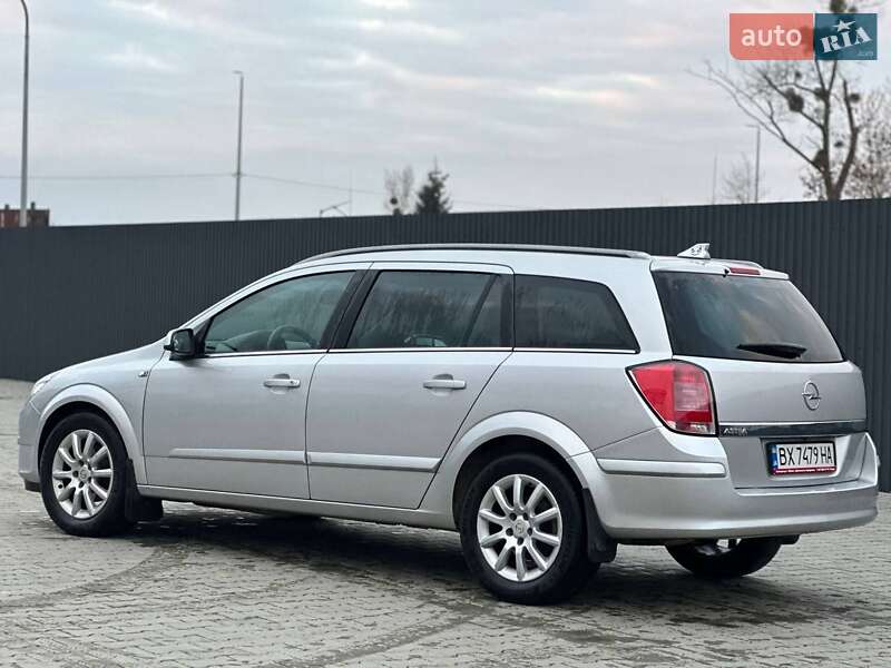 Универсал Opel Astra 2005 в Хмельницком