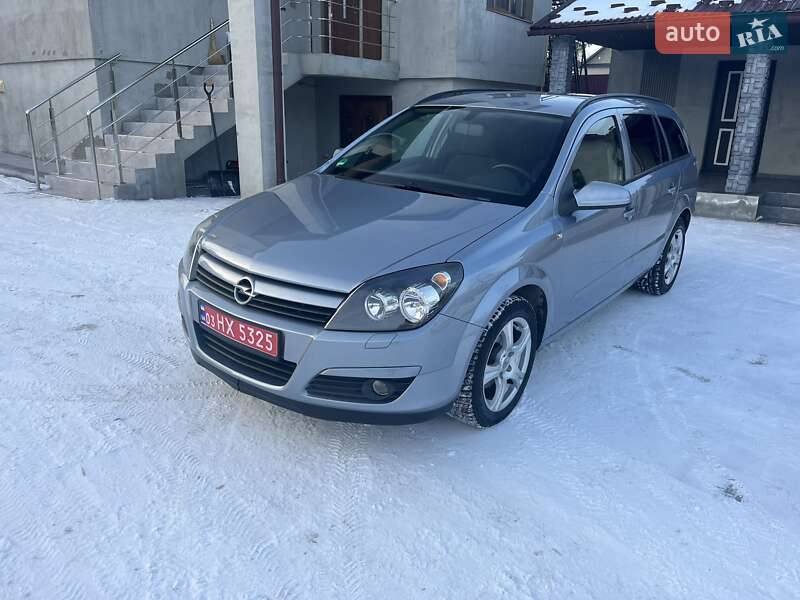 Универсал Opel Astra 2005 в Тернополе