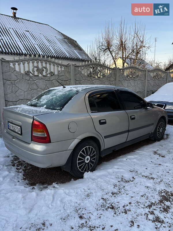 Седан Opel Astra 2008 в Малині фото 2 Седан Opel Astra 2008 в Малині