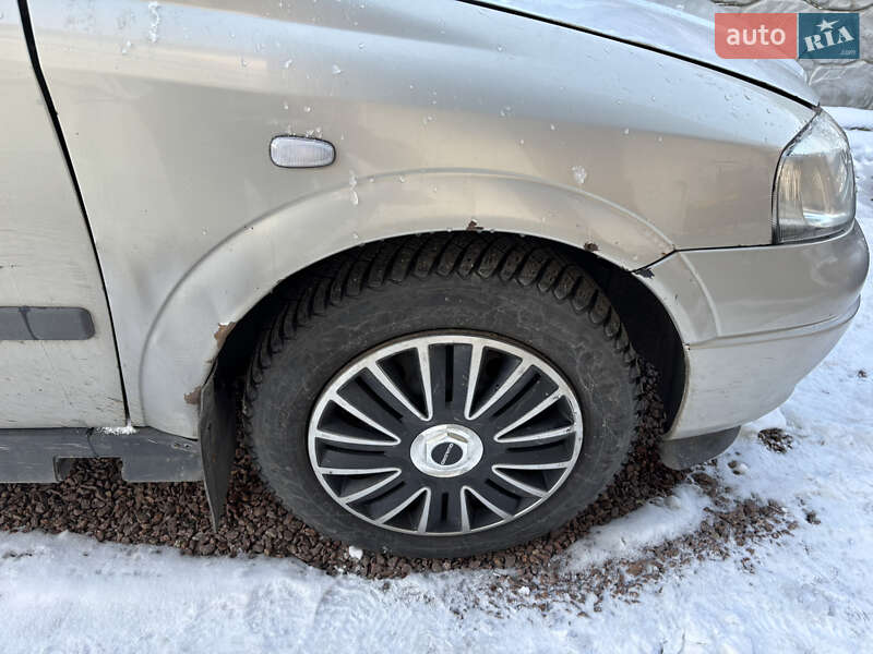 Седан Opel Astra 2008 в Малині фото 6 Седан Opel Astra 2008 в Малині