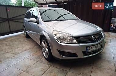 Універсал Opel Astra 2010 в Борисполі