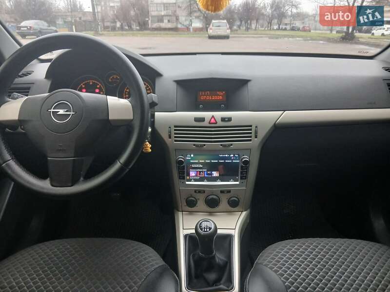 Универсал Opel Astra 2008 в Запорожье