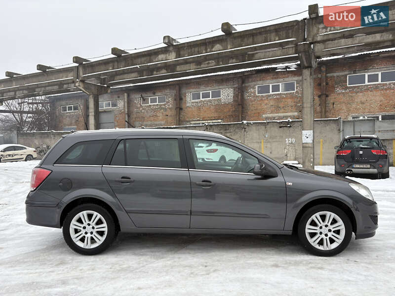 Універсал Opel Astra 2009 в Білій Церкві