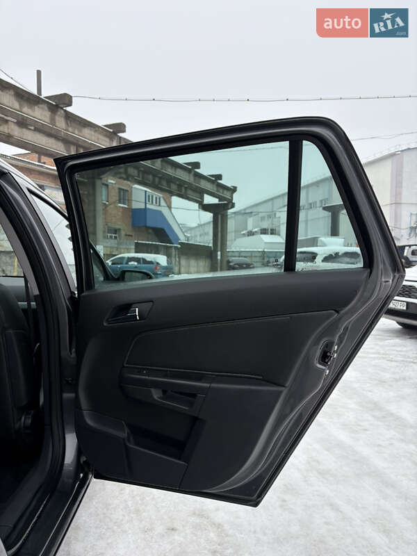 Універсал Opel Astra 2009 в Білій Церкві