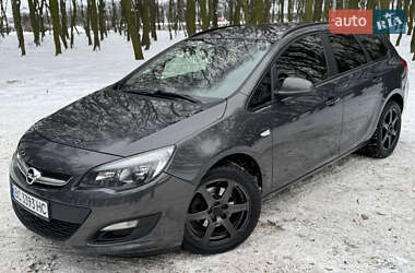 Универсал Opel Astra 2013 в Львове