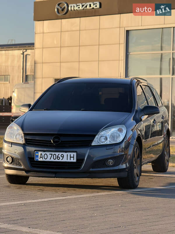 Универсал Opel Astra 2007 в Мукачево
