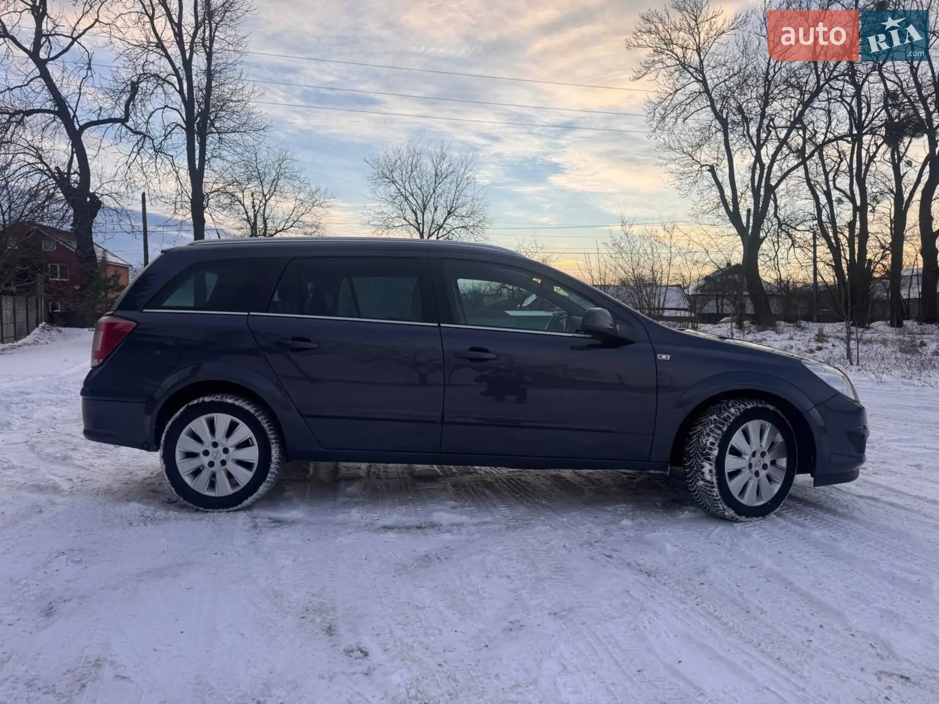 2010 Opel Astra - мініатюра 2