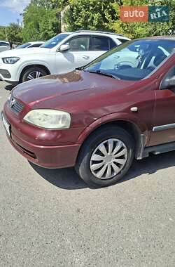 Седан Opel Astra 2006 в Днепре