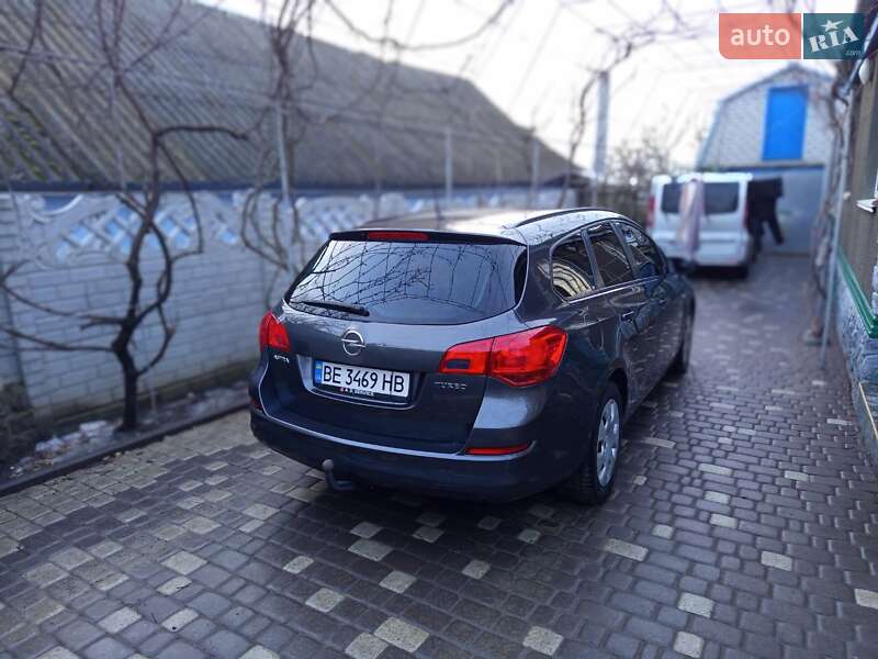 Универсал Opel Astra 2011 в Николаеве фото 5 Универсал Opel Astra 2011 в Николаеве