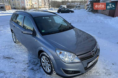 Універсал Opel Astra 2009 в Моршині