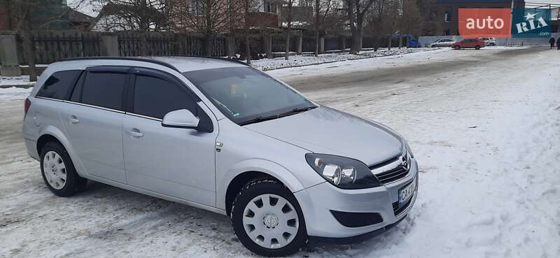 Opel Astra 2010