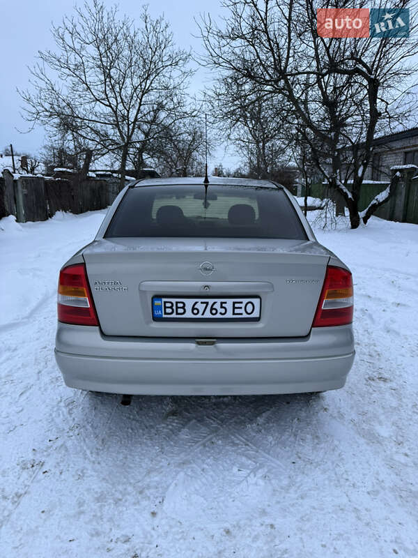 Седан Opel Astra 2008 в Кременчуге