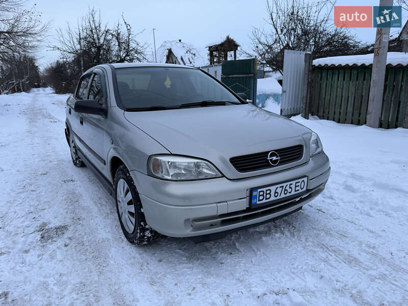 Седан Opel Astra 2008 в Кременчуге