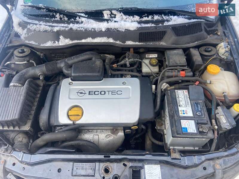 Хэтчбек Opel Astra 1998 в Киеве