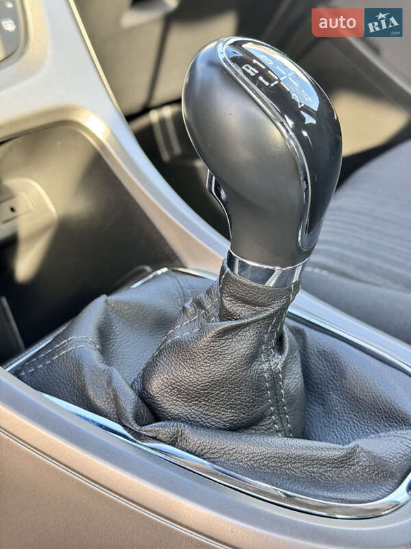 Хэтчбек Opel Astra 2010 в Великой Багачке