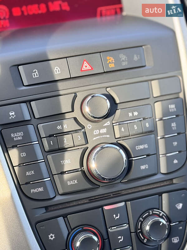 Хэтчбек Opel Astra 2010 в Великой Багачке