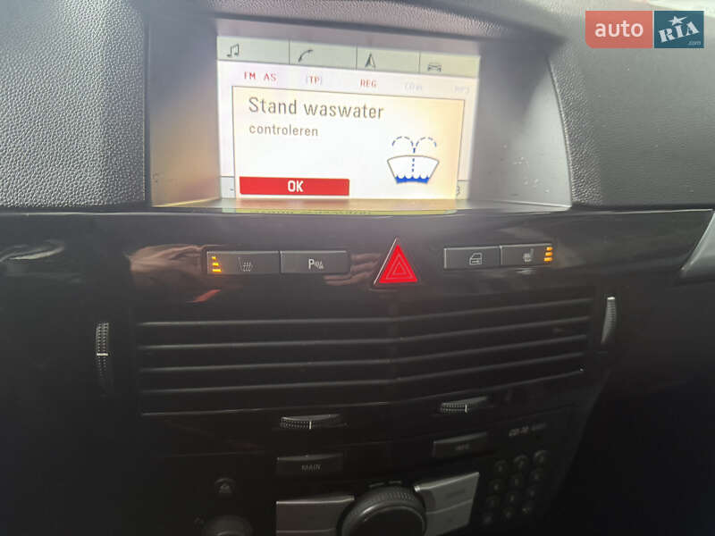 Универсал Opel Astra 2010 в Калуше