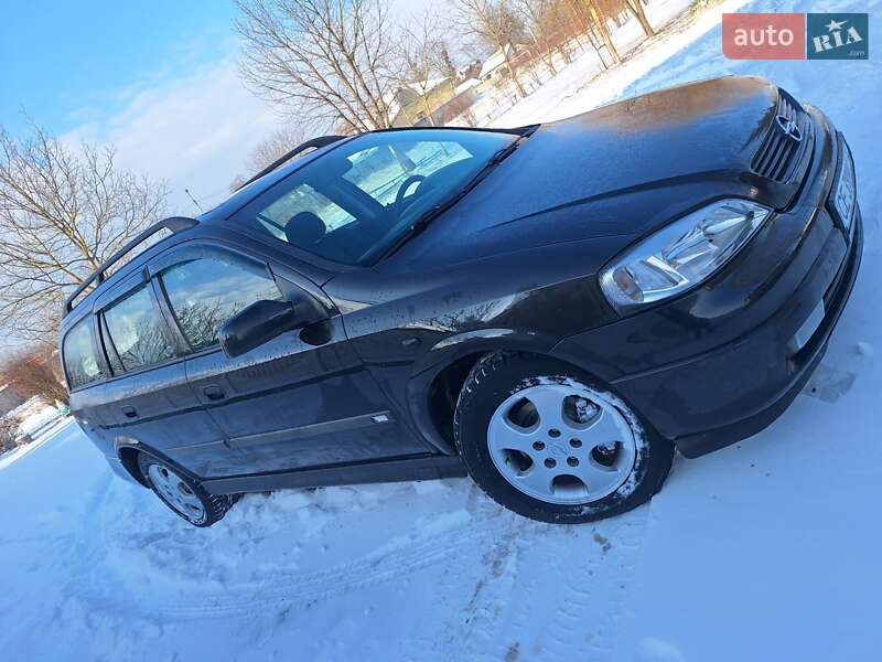 Универсал Opel Astra 2001 в Черновцах