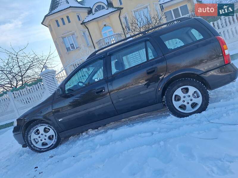 Универсал Opel Astra 2001 в Черновцах