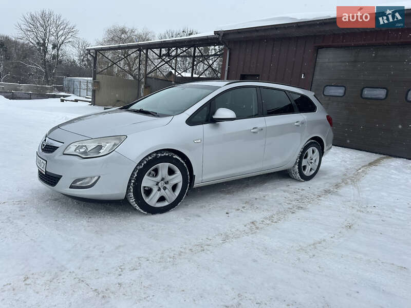 Универсал Opel Astra 2011 в Изяславе фото 16 Универсал Opel Astra 2011 в Изяславе