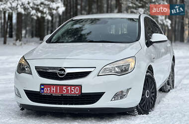 Хетчбек Opel Astra 2012 в Львові