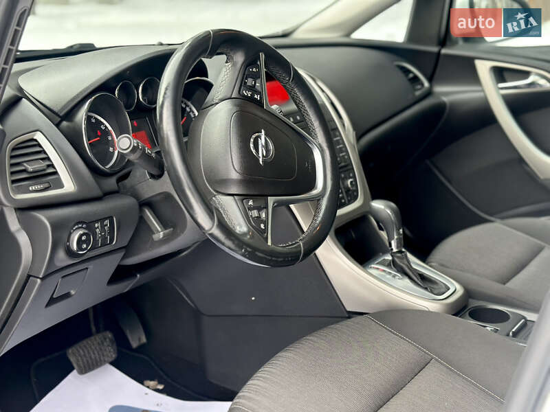 Хэтчбек Opel Astra 2012 в Львове фото 10 Хэтчбек Opel Astra 2012 в Львове