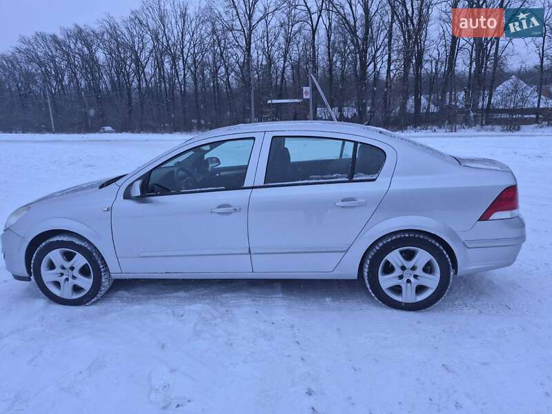 Седан Opel Astra 2008 в Умани фото 5 Седан Opel Astra 2008 в Умани