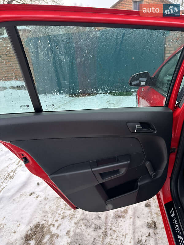 Универсал Opel Astra 2010 в Виннице