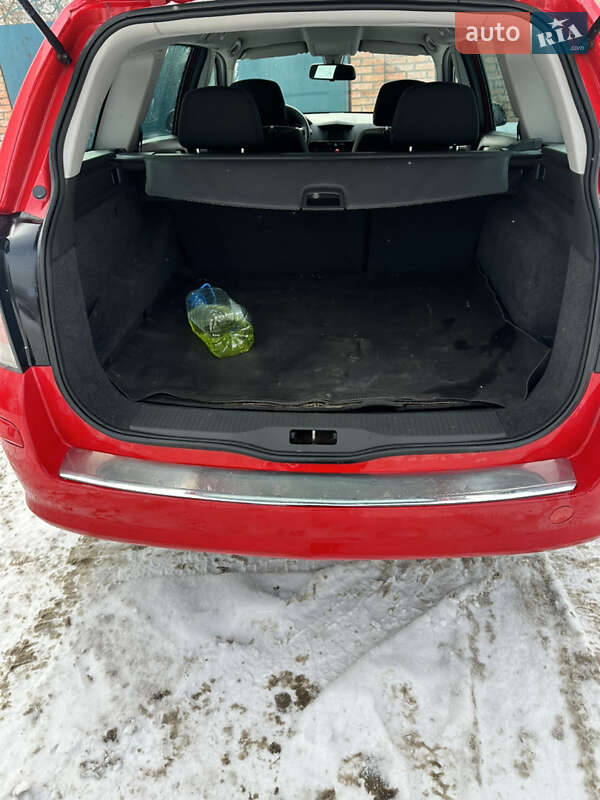 Универсал Opel Astra 2010 в Виннице