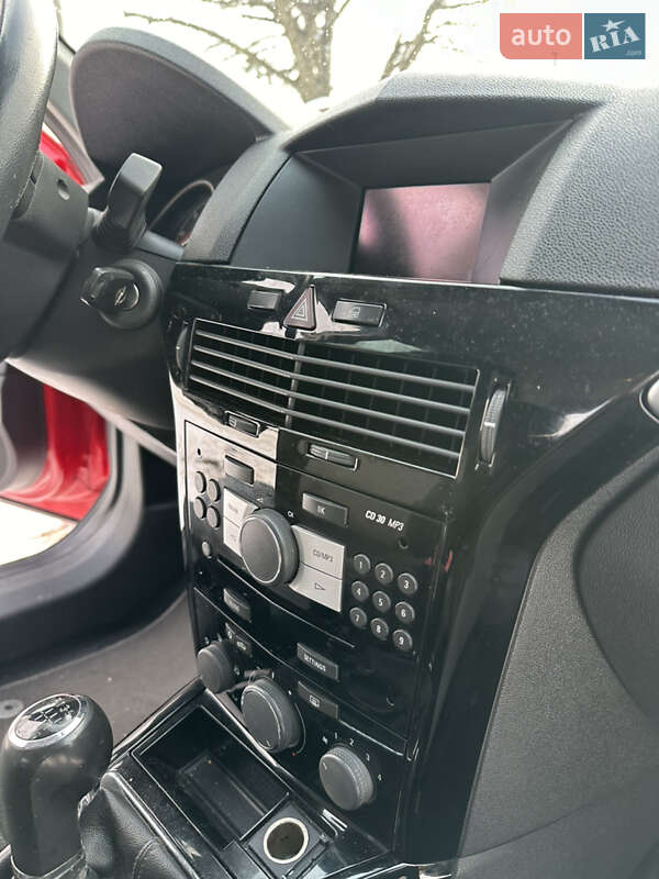 Универсал Opel Astra 2010 в Виннице