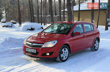Хэтчбек Opel Astra 2009 в Житомире