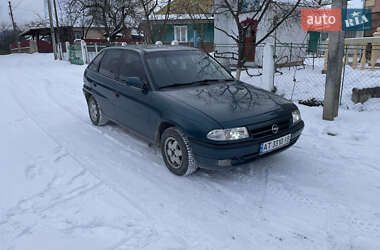 Хетчбек Opel Astra 1997 в Надвірній