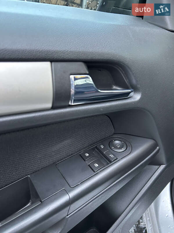 Хэтчбек Opel Astra 2007 в Тячеве фото 6 Хэтчбек Opel Astra 2007 в Тячеве