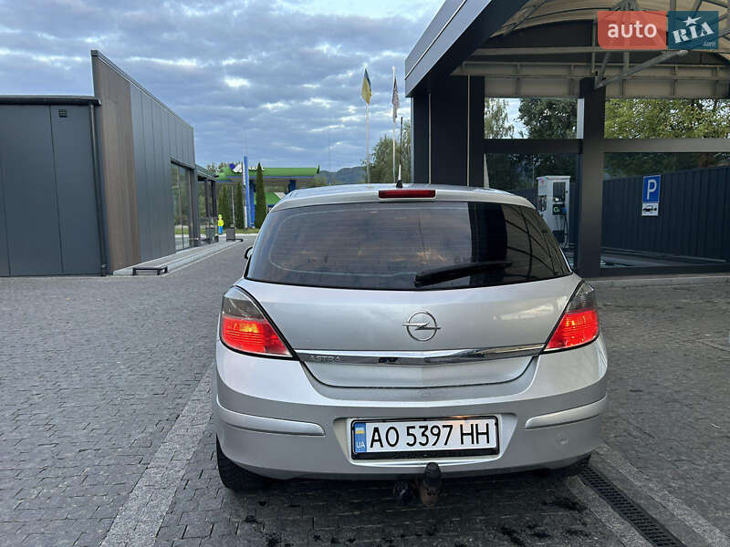 Хэтчбек Opel Astra 2007 в Тячеве фото 9 Хэтчбек Opel Astra 2007 в Тячеве
