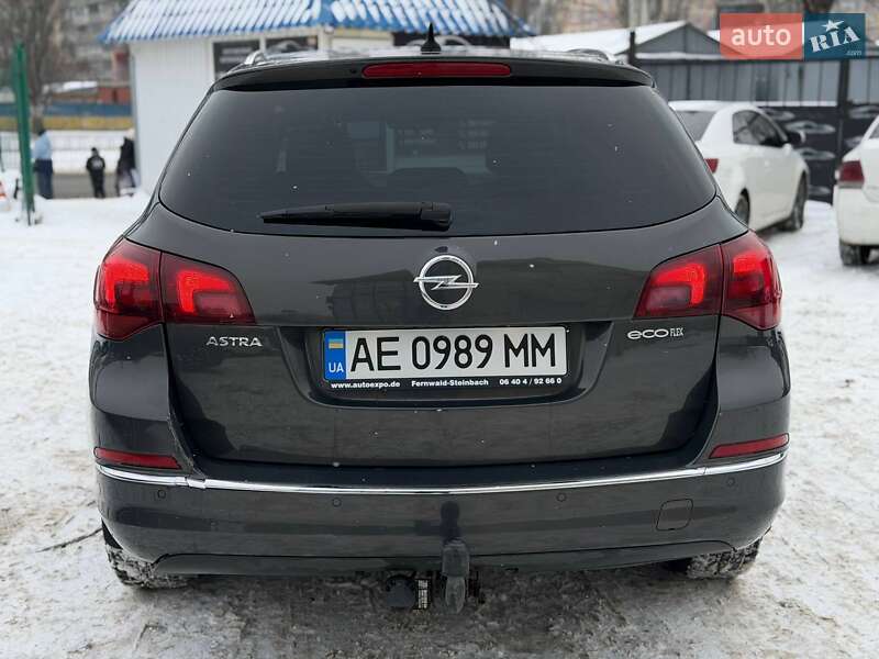 Универсал Opel Astra 2015 в Днепре