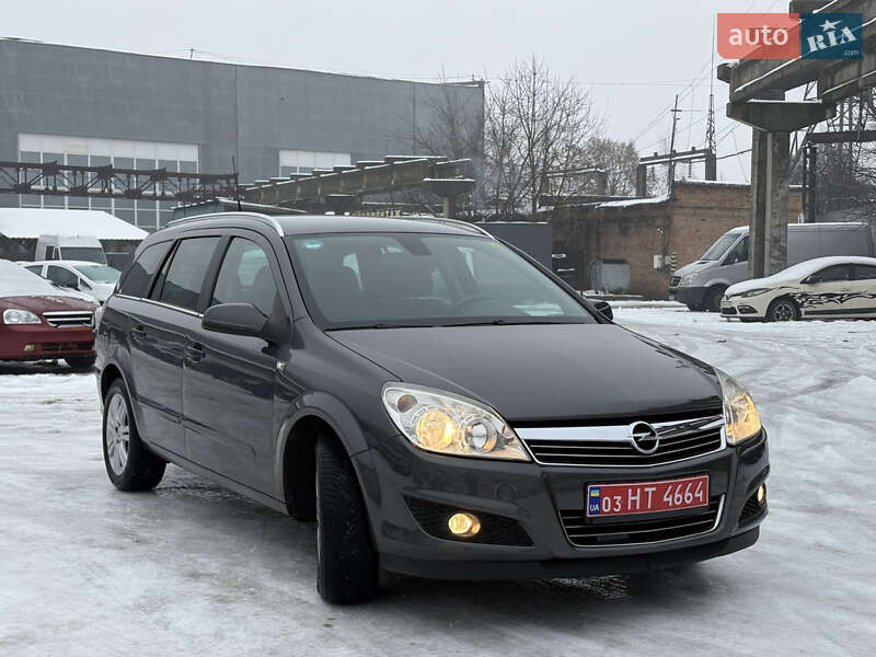 Универсал Opel Astra 2009 в Белой Церкви