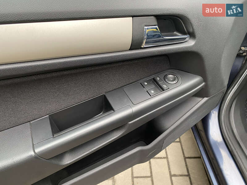 Универсал Opel Astra 2008 в Луцке