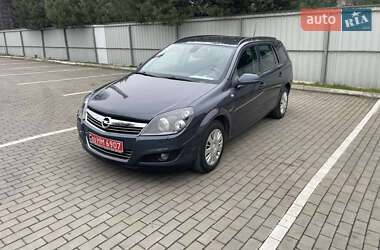 Универсал Opel Astra 2008 в Луцке