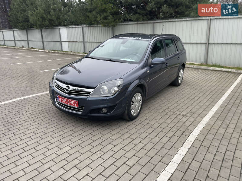 Универсал Opel Astra 2008 в Луцке