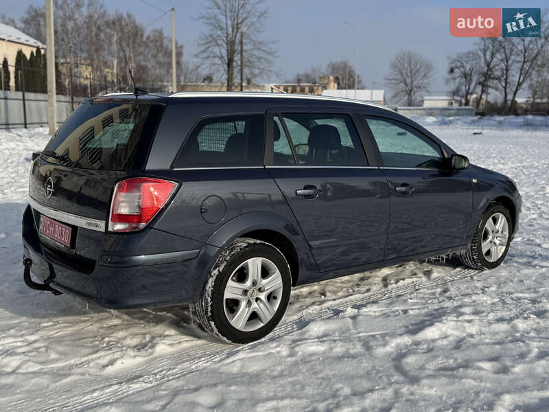 Универсал Opel Astra 2009 в Виннице